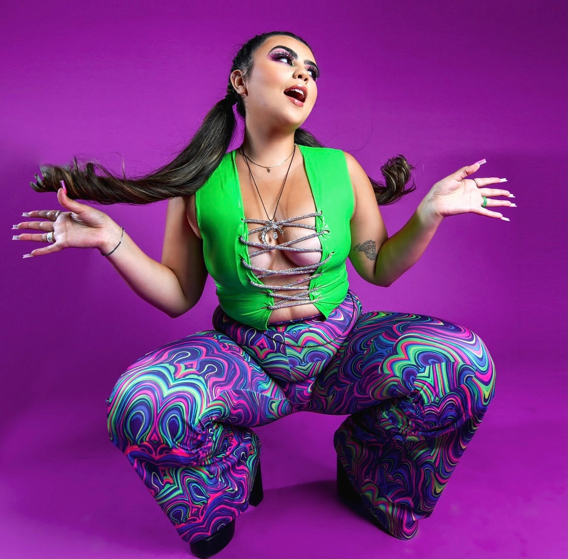 GROOVY FLARE PANTS