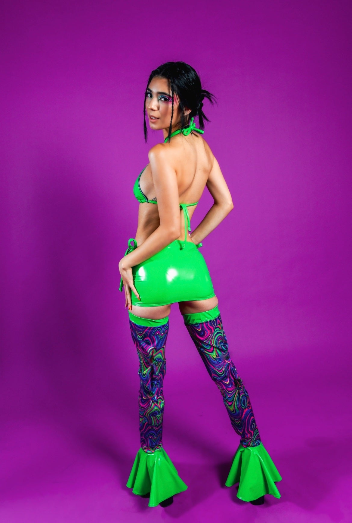 GROOVY LEG FLARES